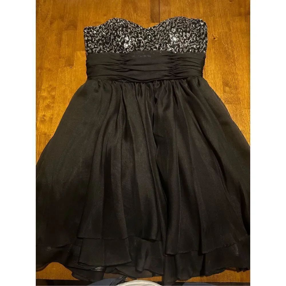 Cindy USA Womens Black and Silver Sequin Strapless Skater Formal Dress Size S